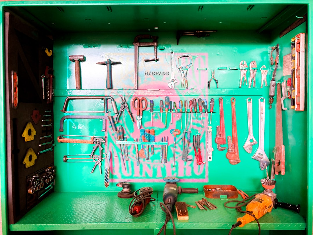 Profesionální kufřík s mechanickým nářadím